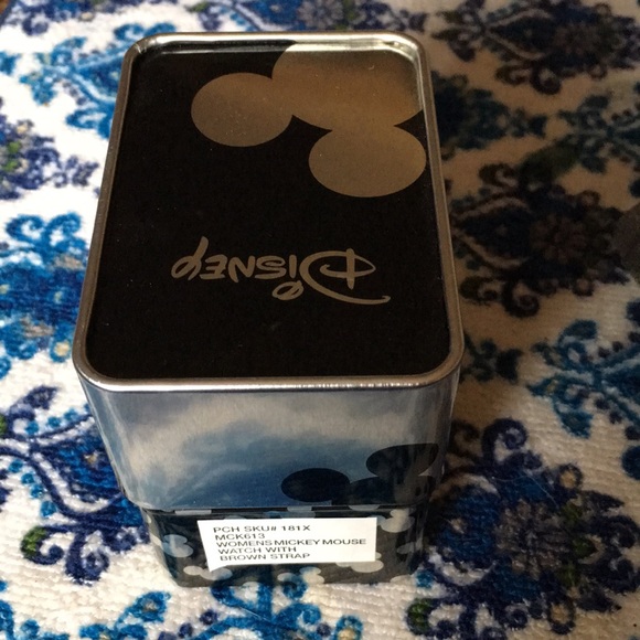 Mickey Mouse watch by Disney, New still in box - Picture 8 of 8